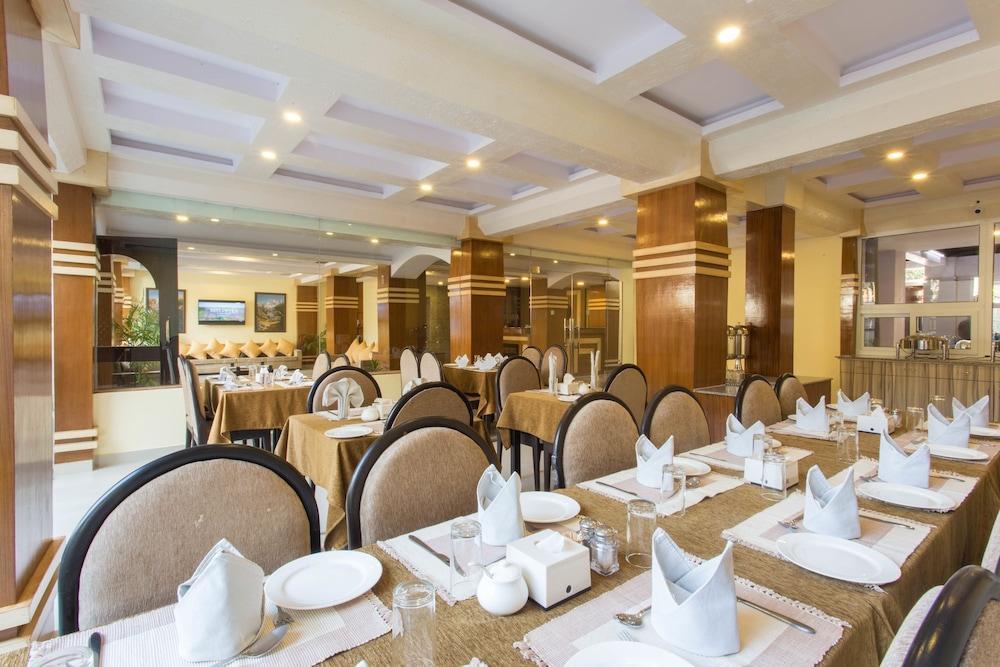 Norbulinka Boutique Hotel Катманду Екстериор снимка