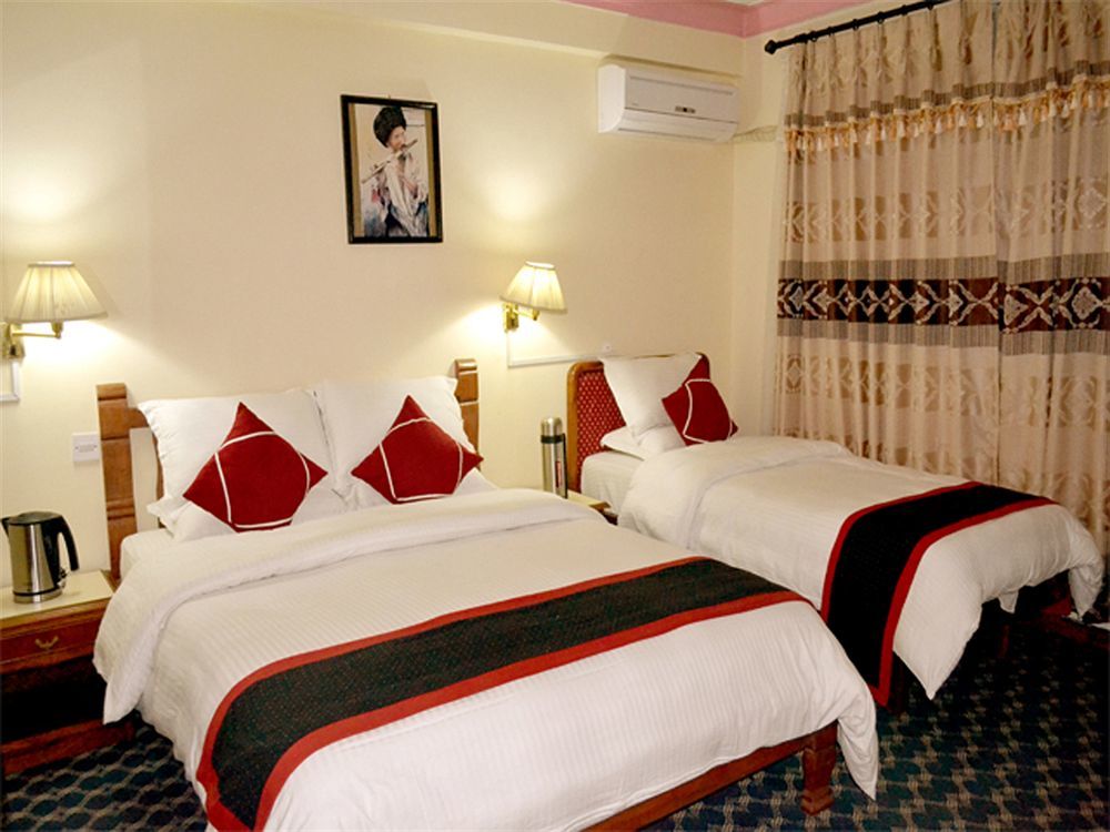 Norbulinka Boutique Hotel Катманду Екстериор снимка