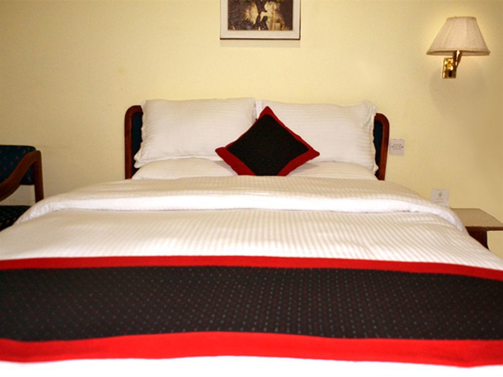Norbulinka Boutique Hotel Катманду Екстериор снимка